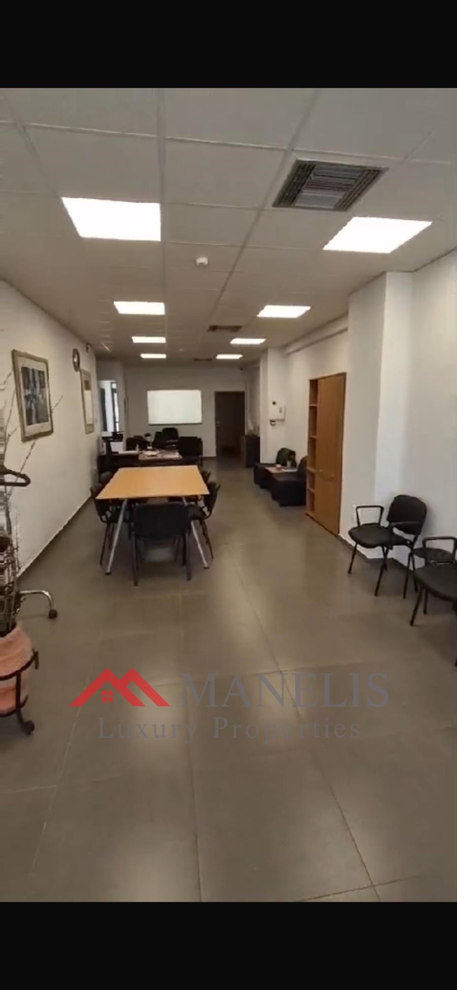 (Προς Ενοικίαση) Επαγγελματικός Χώρος Γραφείο || Ανατολική Αττική/Σπάτα - 200 τ.μ, 2.200€ 