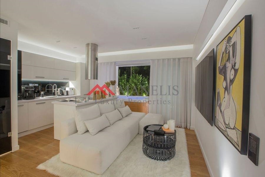 (For Sale) Residential Apartment || Athens Center/Athens - 50 Sq.m, 350.000€ 